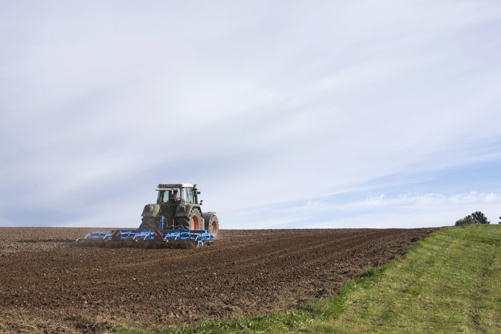 Traktor og vårånn